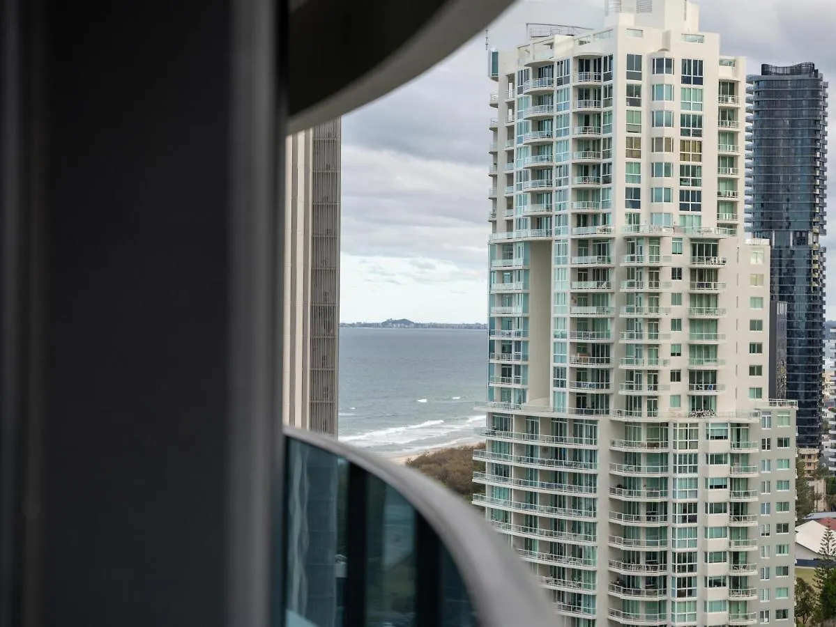 Broadbeach Luxury Oracle Tower 1 Apartment 2Bed 2Bath 1 Car 0*,  אוסטרליה