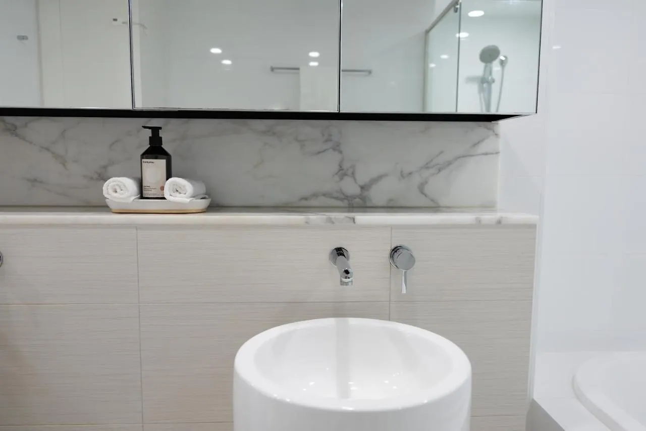 Broadbeach Luxury Oracle Tower 1 Apartment 2Bed 2Bath 1 Car